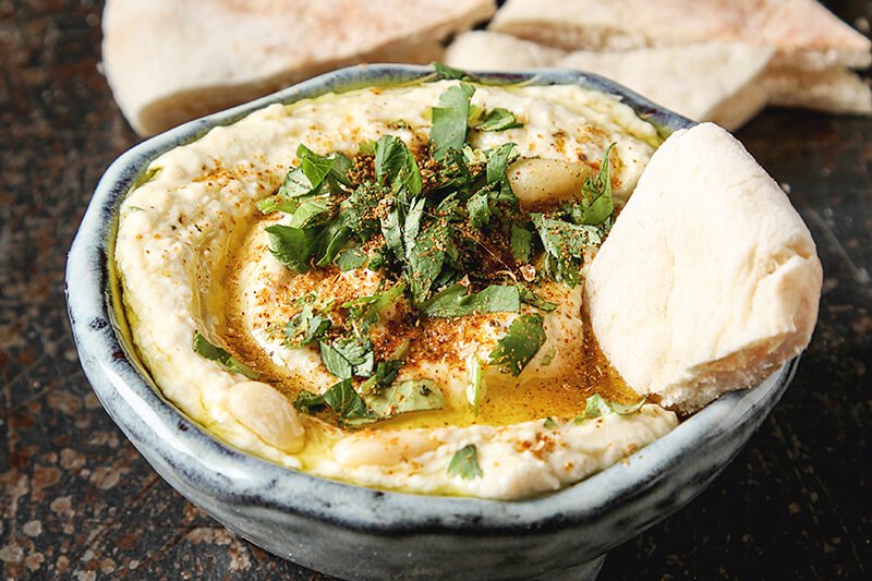 Classic Middle Eastern Hummus